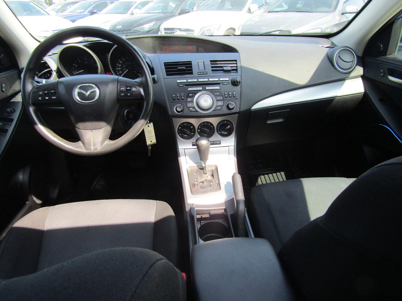 2010 Mazda MAZDA3 GS, Sunroof, Bluetooth, Cruise Ctrl, Alloy, *Certified* Photo