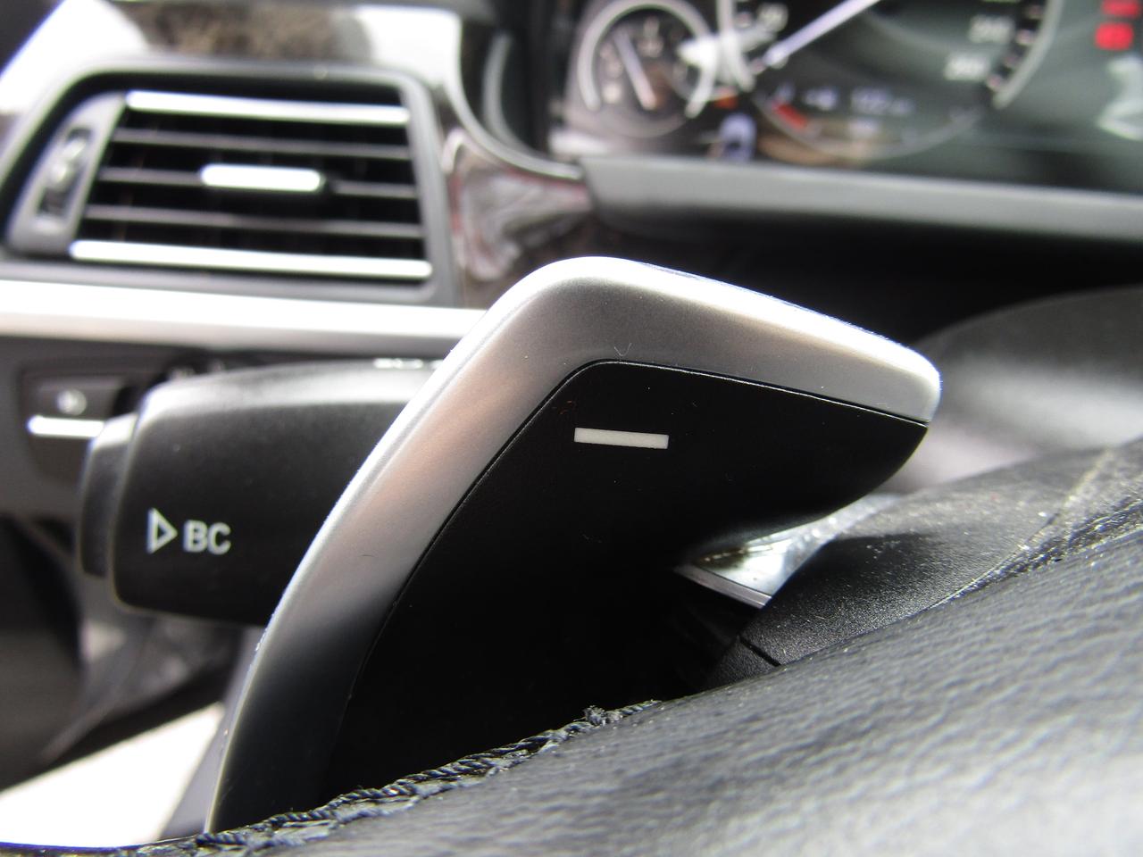 2012 BMW 6-Series 650i, AWD, Navi, Camera, Leather, Sunroof, LOW KM, *Certified* Photo