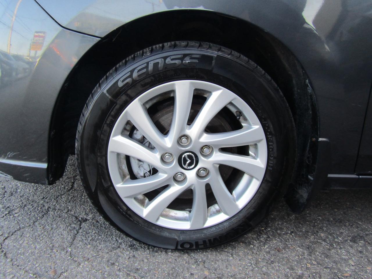 2013 Mazda MAZDA5 GX,6 Pass, Bluetooth, Cruise Ctrl, Alloy, *One Owner*Certified* Photo