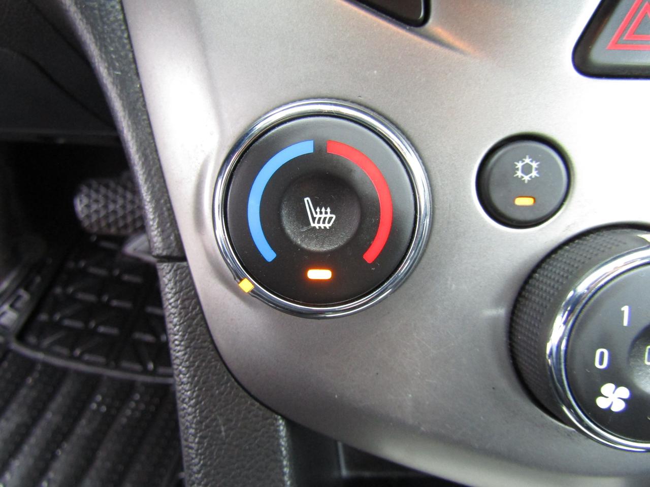 2016 Chevrolet Sonic LT, Camera, Automatic trans, Bluetooth, Cruise Ctrl, *Certified* Photo