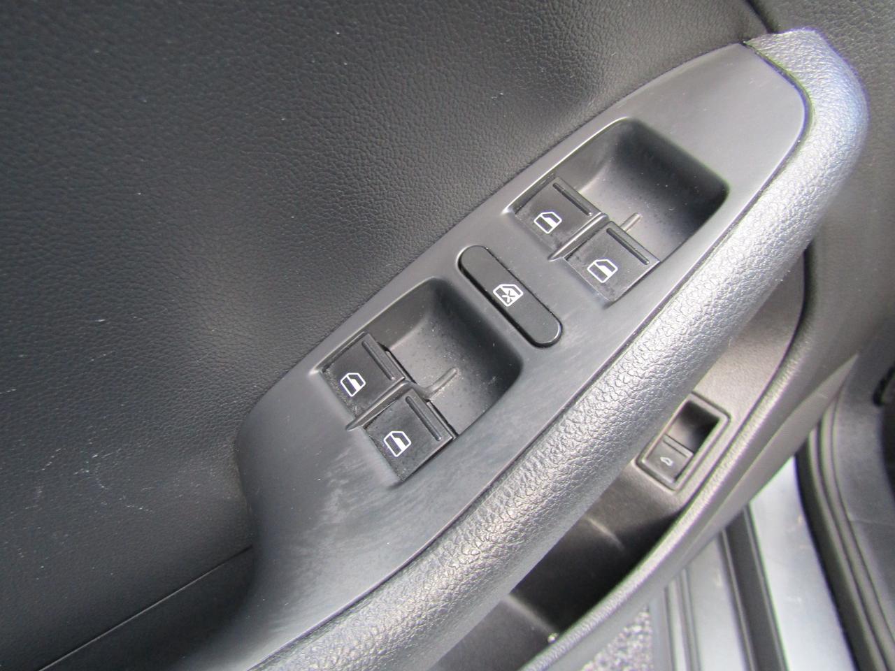 2017 Volkswagen Jetta Trendline, Camera, Auomtaic, Pwr Windows, *Certified* Photo