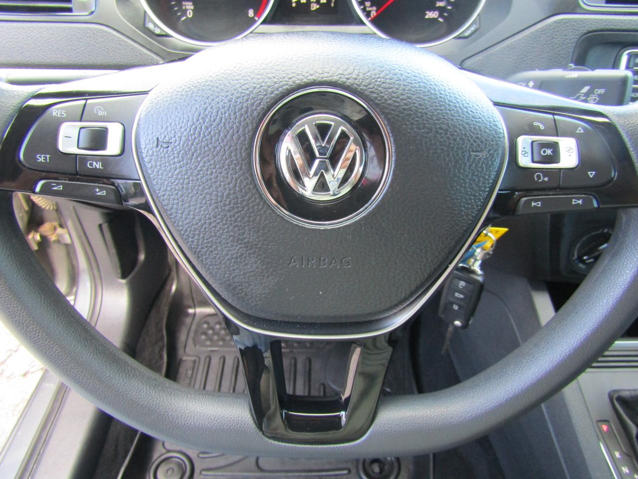 2017 Volkswagen Jetta Trendline, Camera, Auomtaic, Pwr Windows, *Certified* Photo