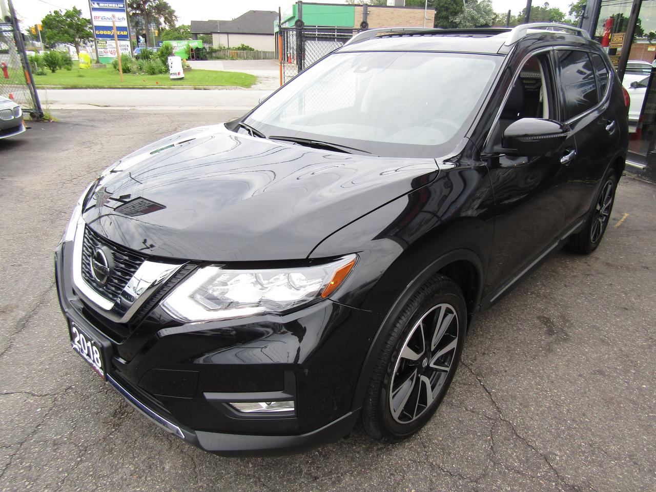 2018 Nissan Rogue SL, AWD, Navi, Pano, Leather, 360 Camera, *Certified* Photo