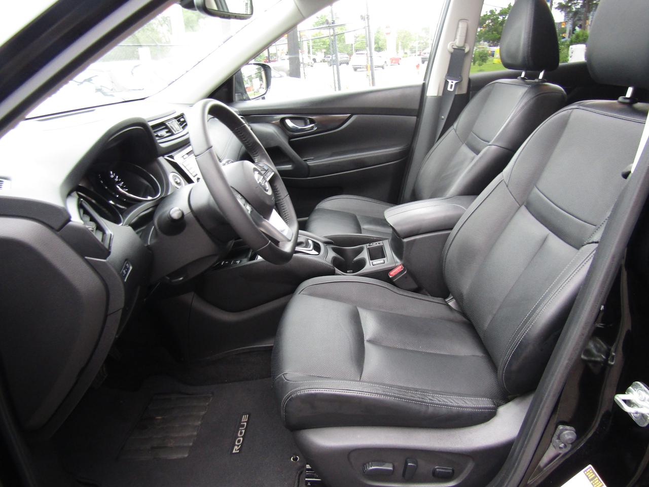 2018 Nissan Rogue SL, AWD, Navi, Pano, Leather, 360 Camera, *Certified* Photo