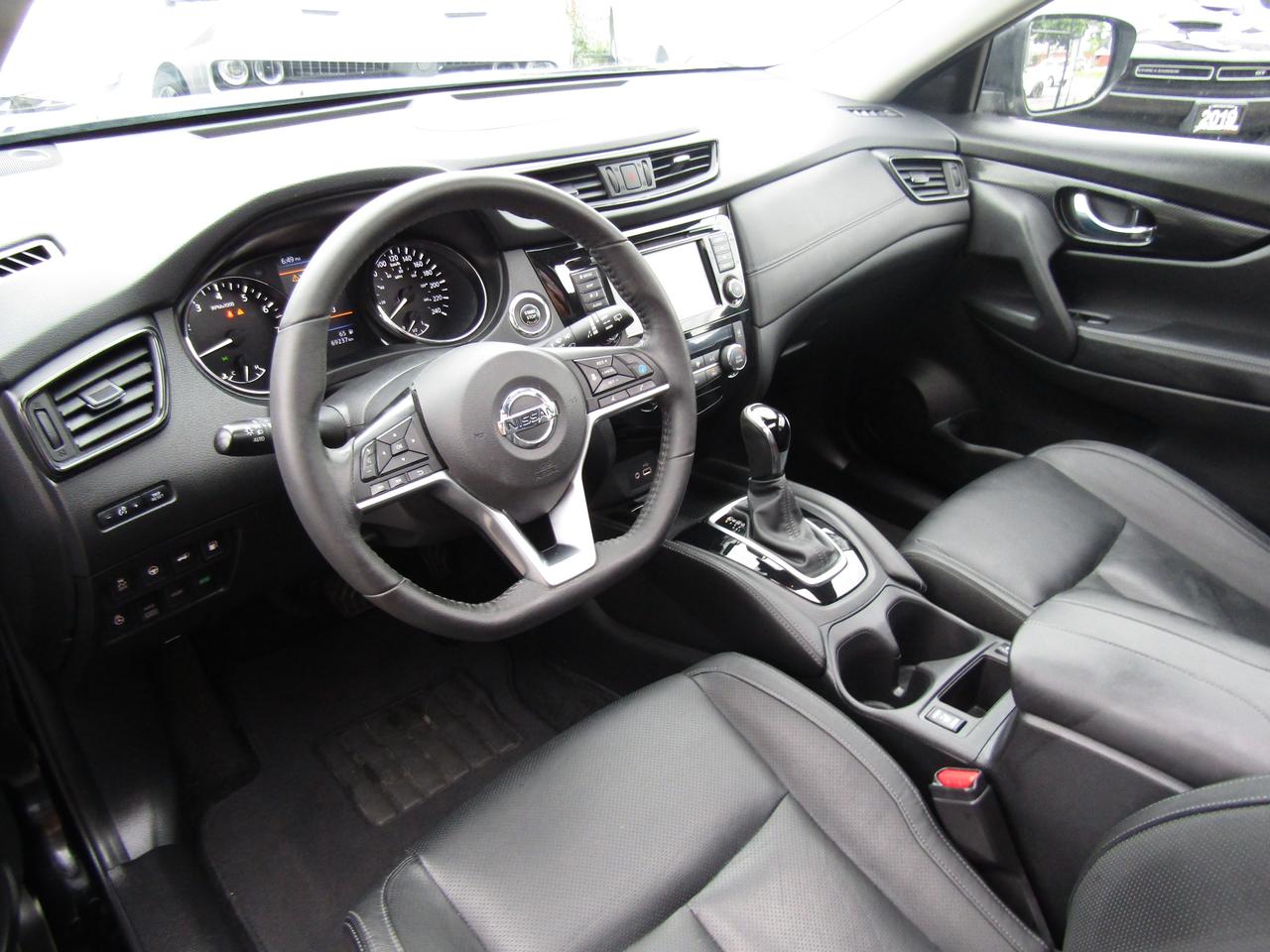 2018 Nissan Rogue SL, AWD, Navi, Pano, Leather, 360 Camera, *Certified* Photo