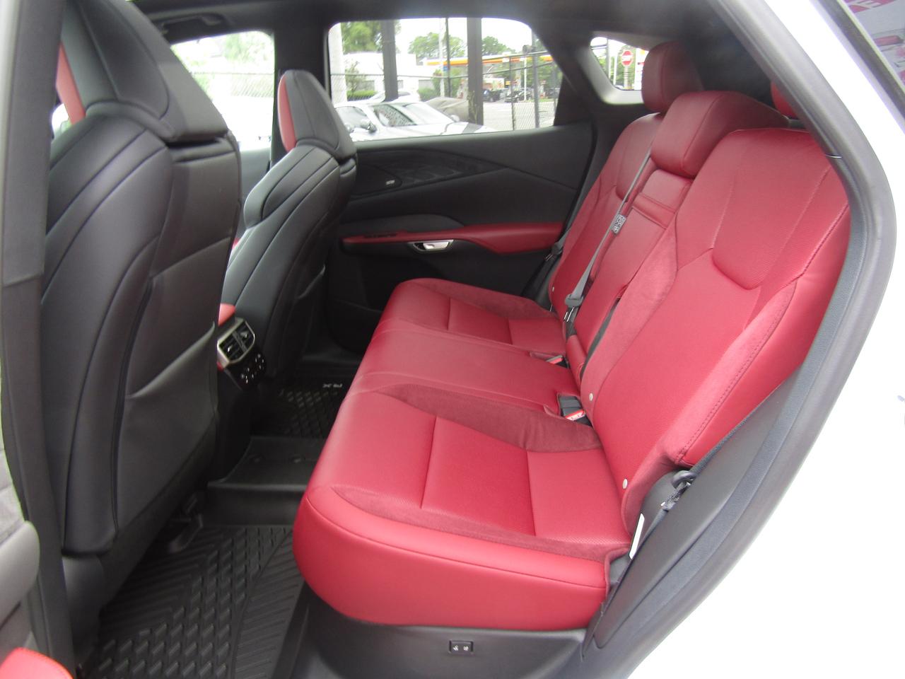 2024 Lexus RX 350 F-Sport, AWD, Navi, Blind Spot, Pano, 360 Camera, Memory, *Certified* Photo