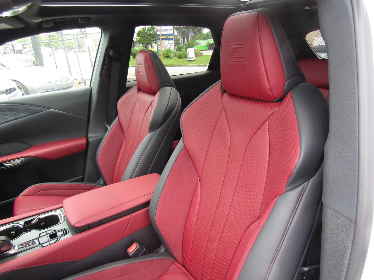 2024 Lexus RX 350 F-Sport, AWD, Navi, Blind Spot, Pano, 360 Camera, Memory, *Certified* Photo