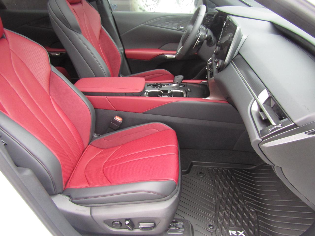 2024 Lexus RX 350 F-Sport, AWD, Navi, Blind Spot, Pano, 360 Camera, Memory, *Certified* Photo