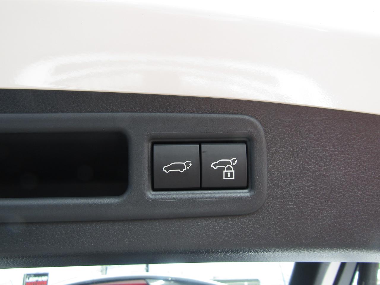 2024 Lexus RX 350 F-Sport, AWD, Navi, Blind Spot, Pano, 360 Camera, Memory, *Certified* Photo
