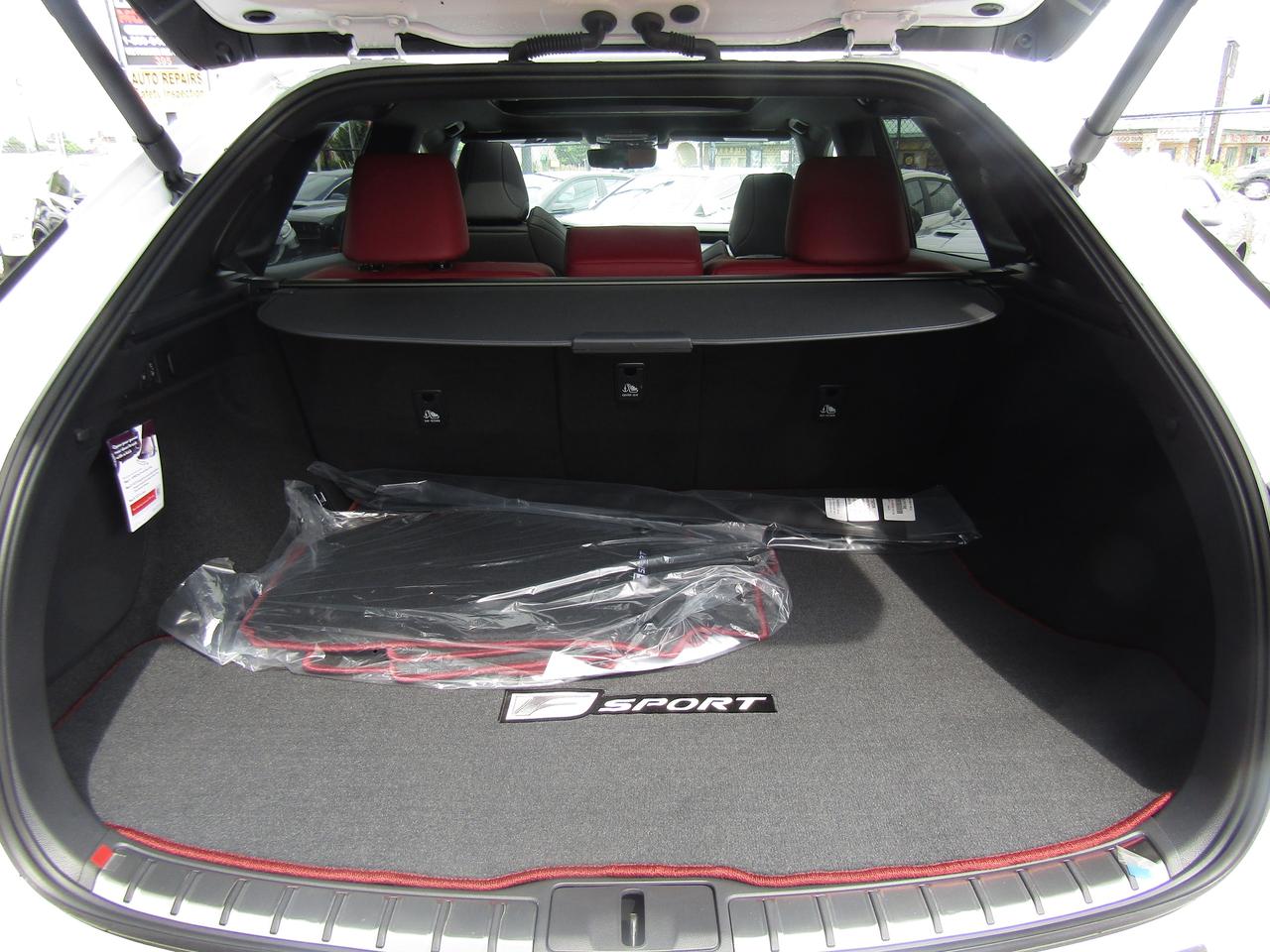 2024 Lexus RX 350 F-Sport, AWD, Navi, Blind Spot, Pano, 360 Camera, Memory, *Certified* Photo