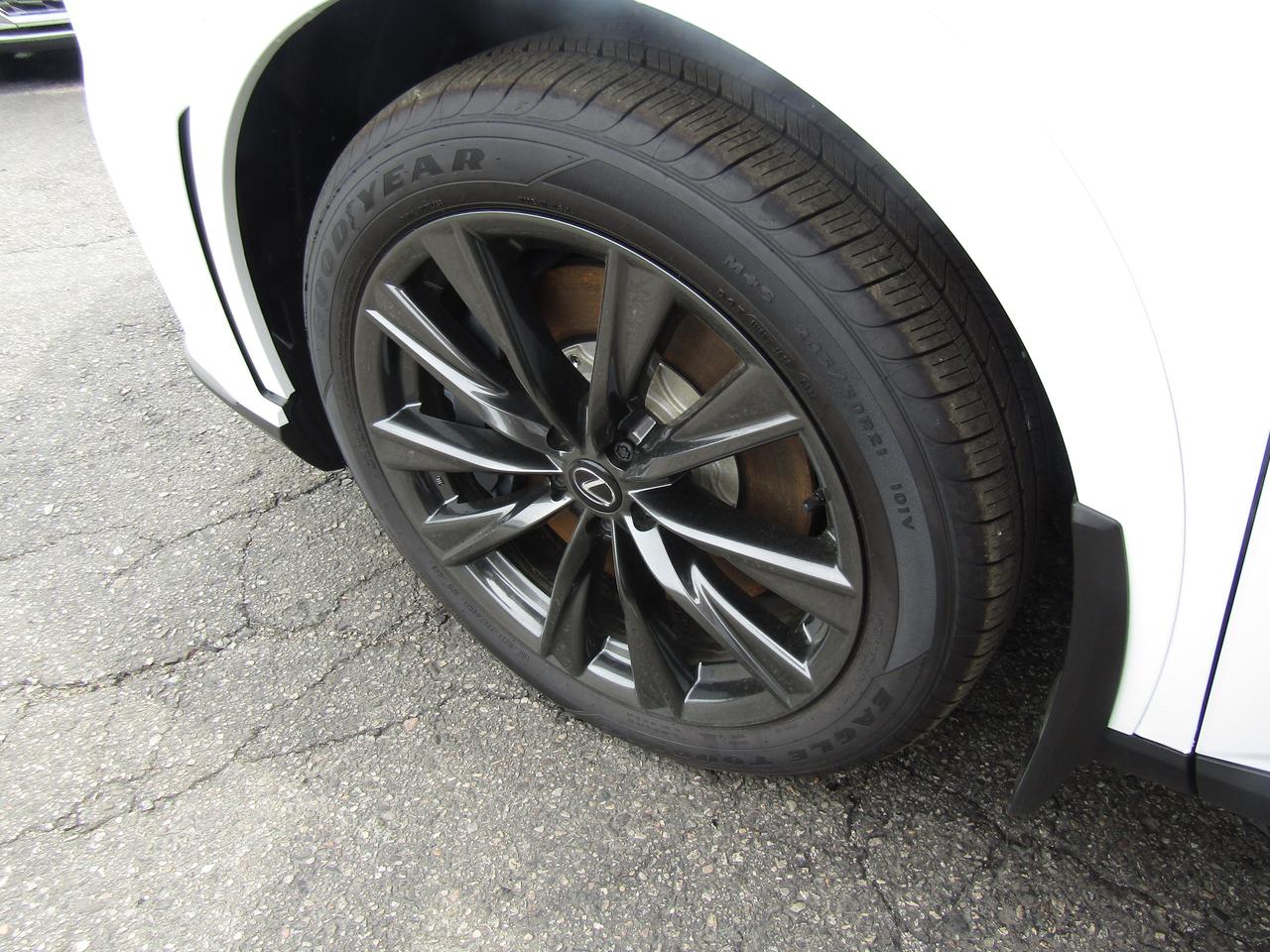 2024 Lexus RX 350 F-Sport, AWD, Navi, Blind Spot, Pano, 360 Camera, Memory, *Certified* Photo