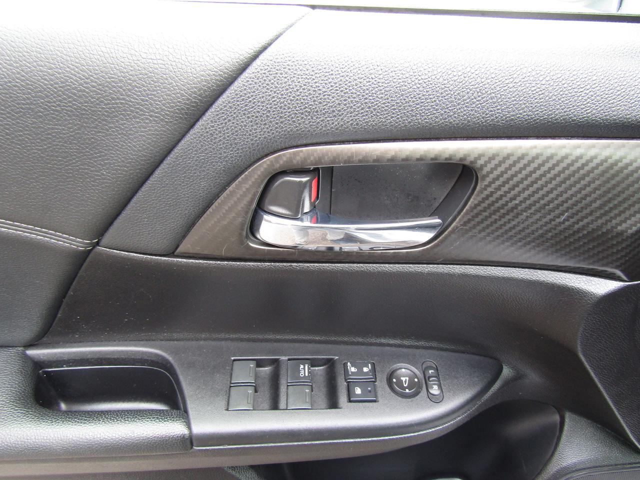 2016 Honda Accord Sport, Sunroof, Leather, 2Camera, Alloy, *Certified* Photo