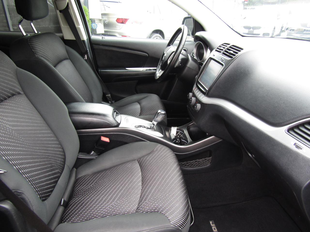 2011 Dodge Journey Crew, 7Pass, Pwr Seats, Alloy ,Bluetooth, Push Button, *AS IS* Photo