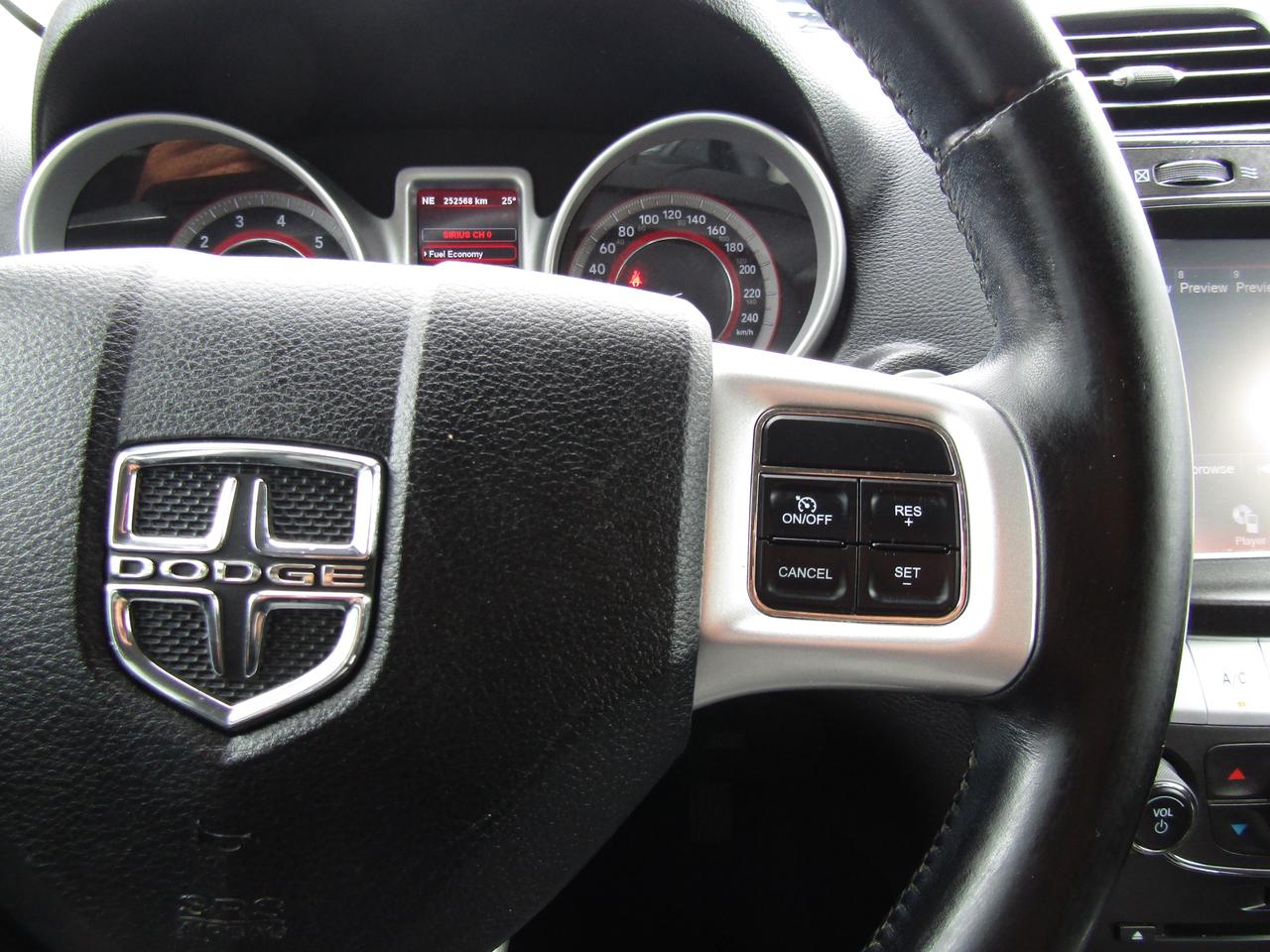 2011 Dodge Journey Crew, 7Pass, Pwr Seats, Alloy ,Bluetooth, Push Button, *AS IS* Photo