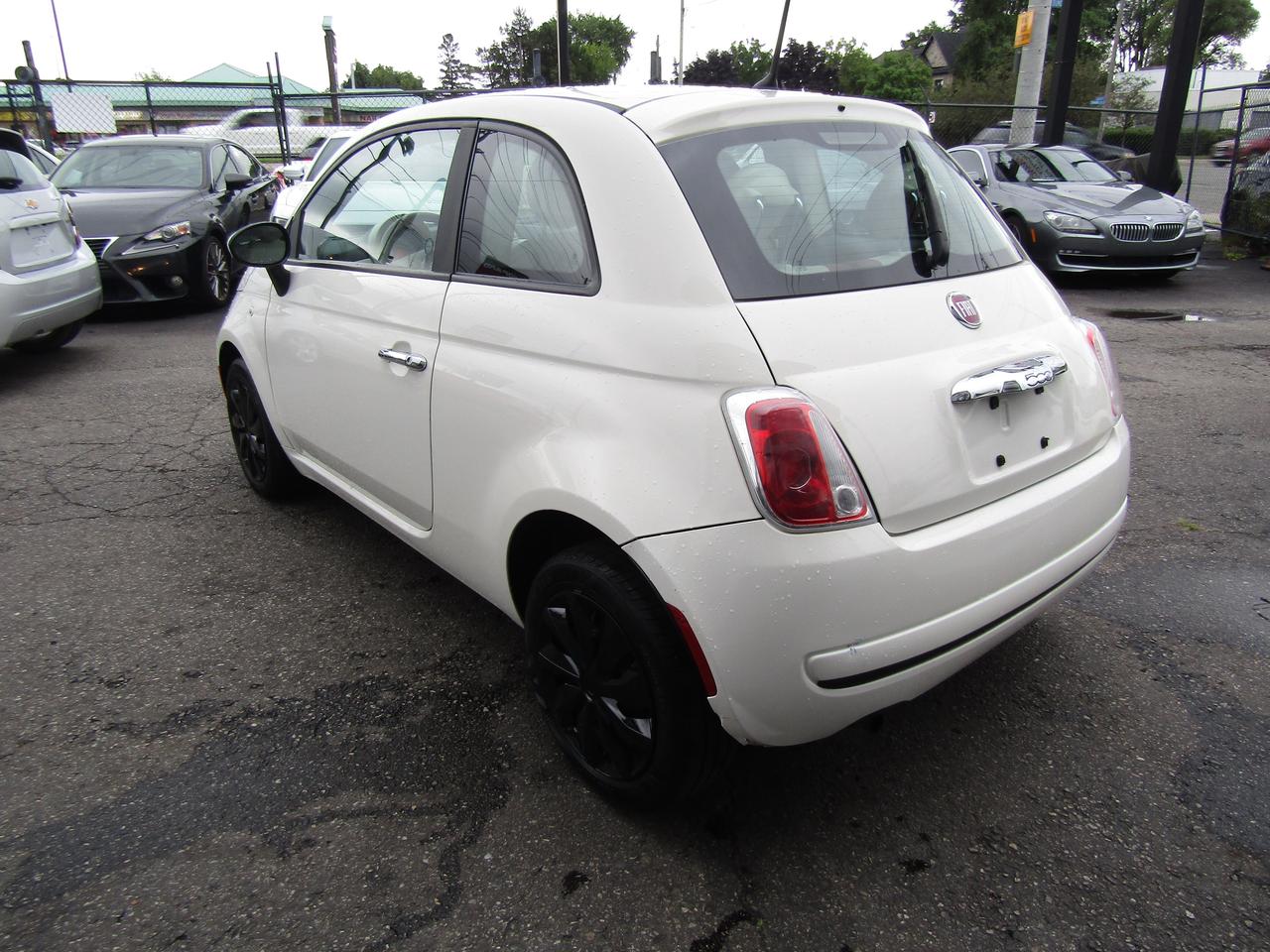 2012 Fiat 500 Pop, Sport Drive, Manual Trans., Pwr Windows & Lock, *One Owner*Certified* Photo4