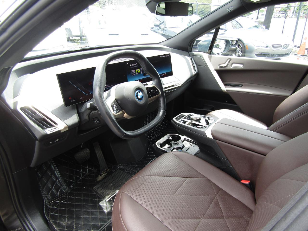 2023 BMW iX XDrive40, Electric, Navi, Camera, Memory, Leather, *Certified* Photo