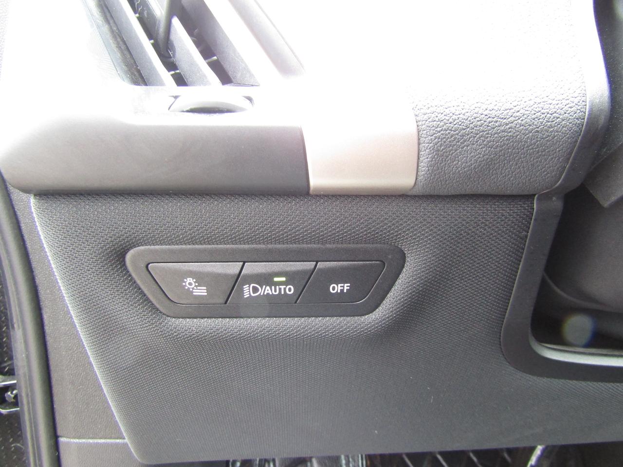 2023 BMW iX XDrive40, Electric, Navi, Camera, Memory, Leather, *Certified* Photo