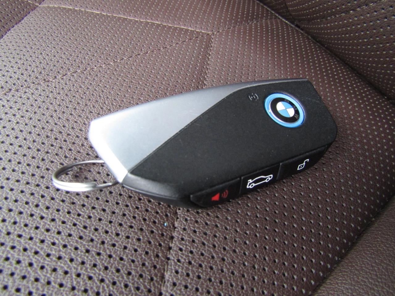 2023 BMW iX XDrive40, Electric, Navi, Camera, Memory, Leather, *Certified* Photo