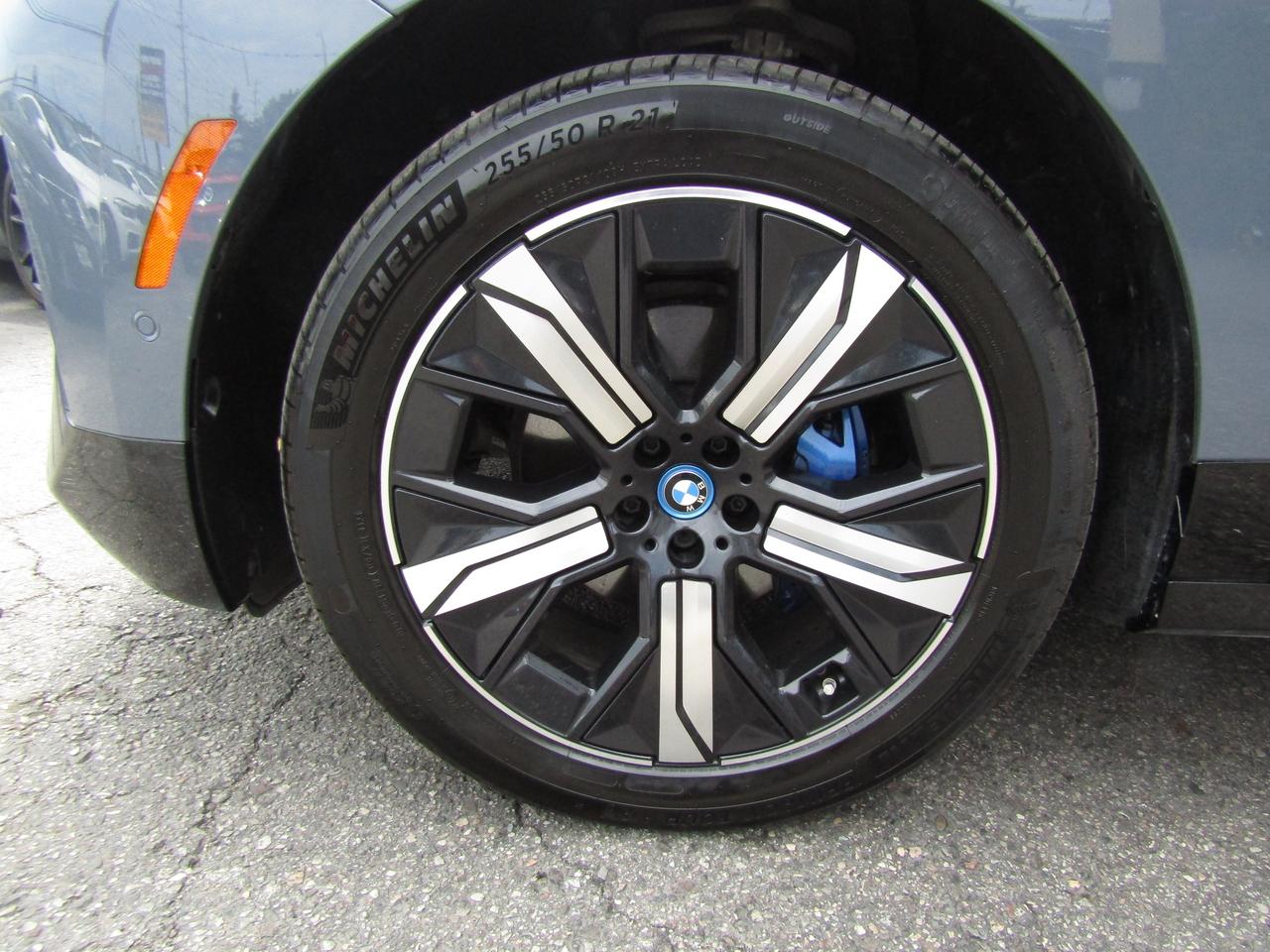 2023 BMW iX XDrive40, Electric, Navi, Camera, Memory, Leather, *Certified* Photo