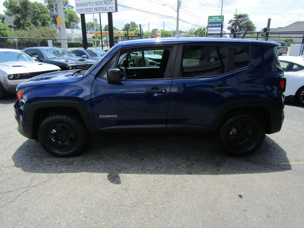 2016 Jeep Renegade Sport, 4X4,  Cruise Ctrl, Camera, *Certified* Photo3