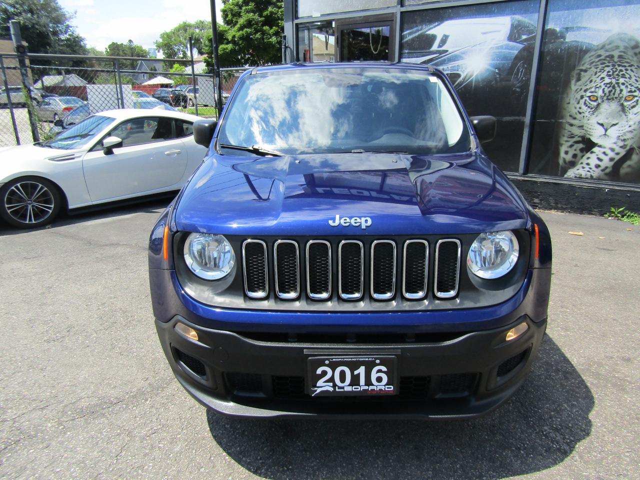 2016 Jeep Renegade Sport, 4X4,  Cruise Ctrl, Camera, *Certified* Photo5