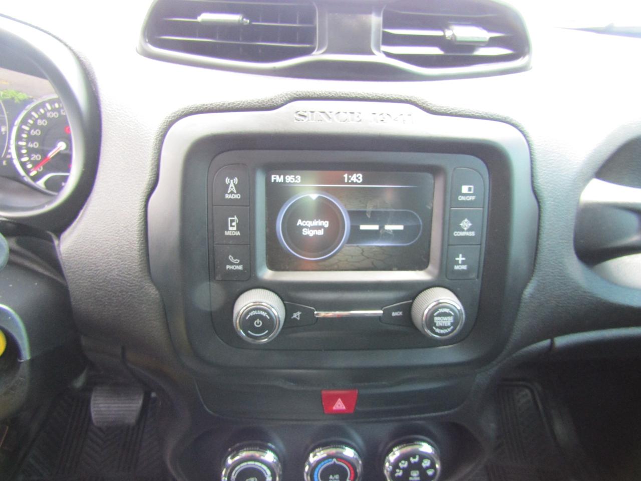 2016 Jeep Renegade Sport, 4X4,  Cruise Ctrl, Camera, *Certified* Photo