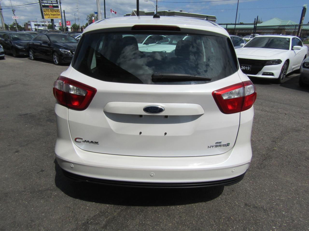 2014 Ford C-MAX Hybrid SE, Heated Seats, Hybrid, Pwr Trunk, Alloy, *Certified* Photo