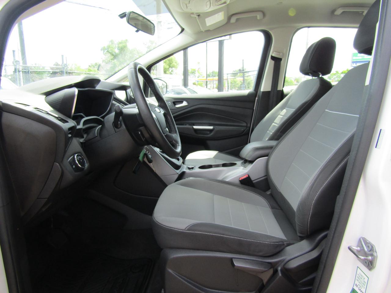 2014 Ford C-MAX Hybrid SE, Heated Seats, Hybrid, Pwr Trunk, Alloy, *Certified* Photo