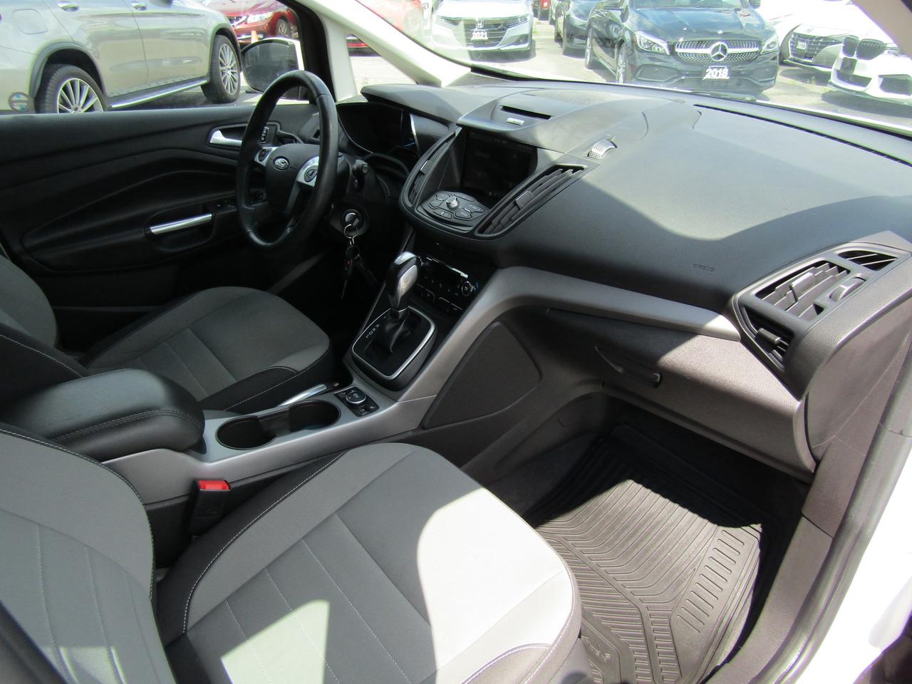 2014 Ford C-MAX Hybrid SE, Heated Seats, Hybrid, Pwr Trunk, Alloy, *Certified* Photo