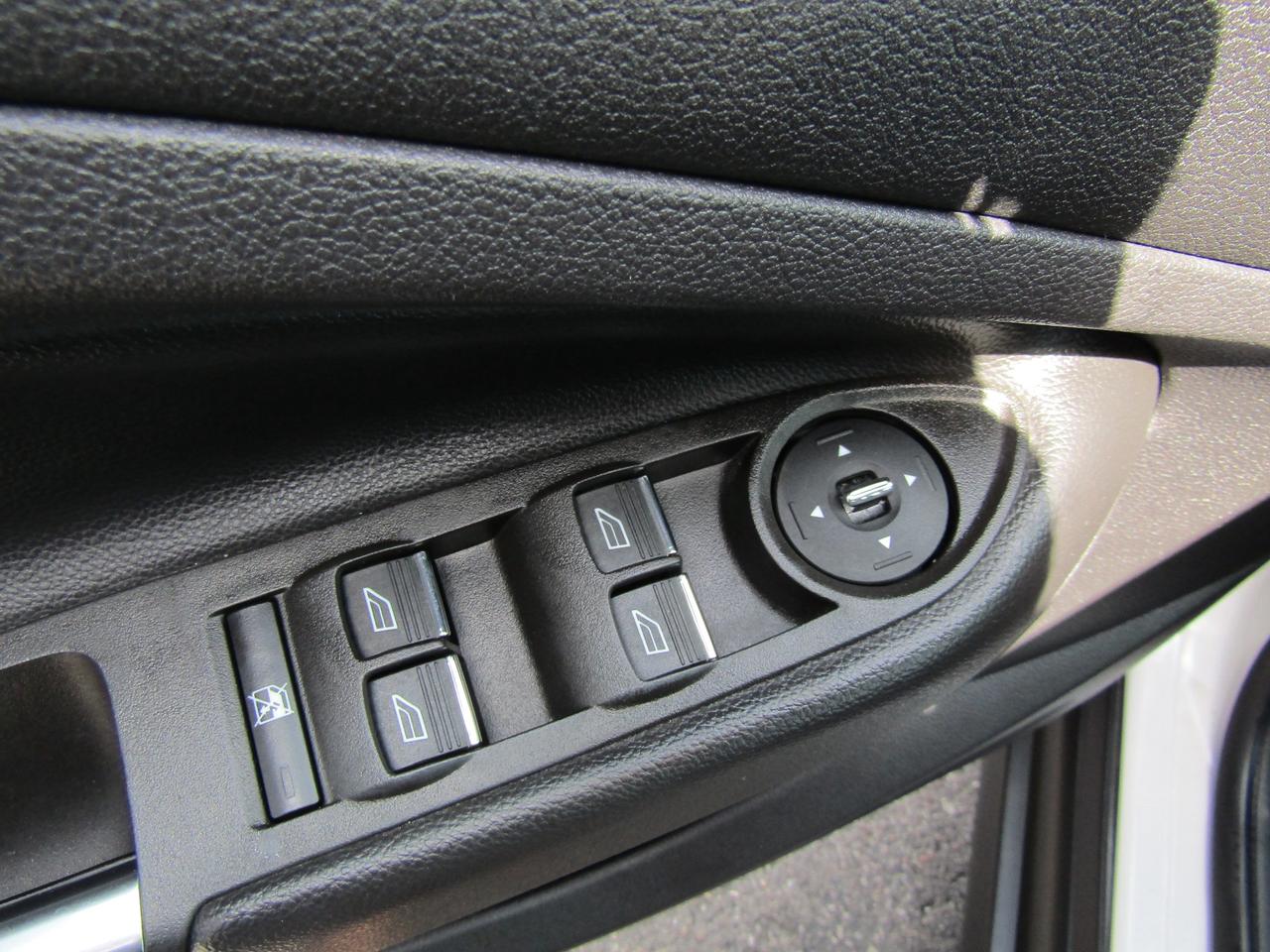 2014 Ford C-MAX Hybrid SE, Heated Seats, Hybrid, Pwr Trunk, Alloy, *Certified* Photo