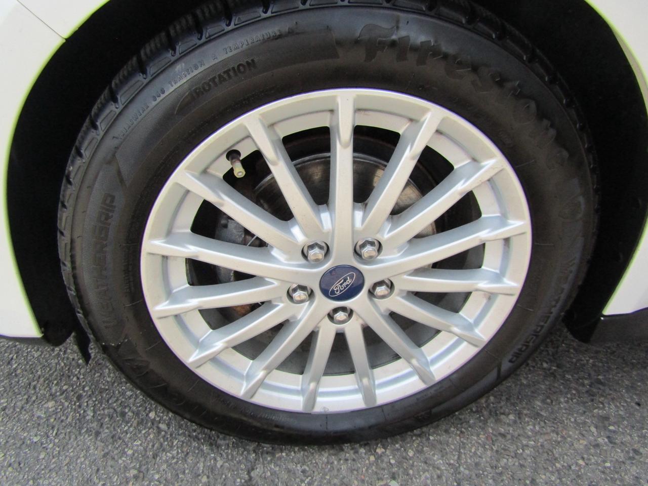 2014 Ford C-Max Hybrid SE, Heated Seats, Hybrid, Pwr Trunk, Alloy, *Certified* Photo