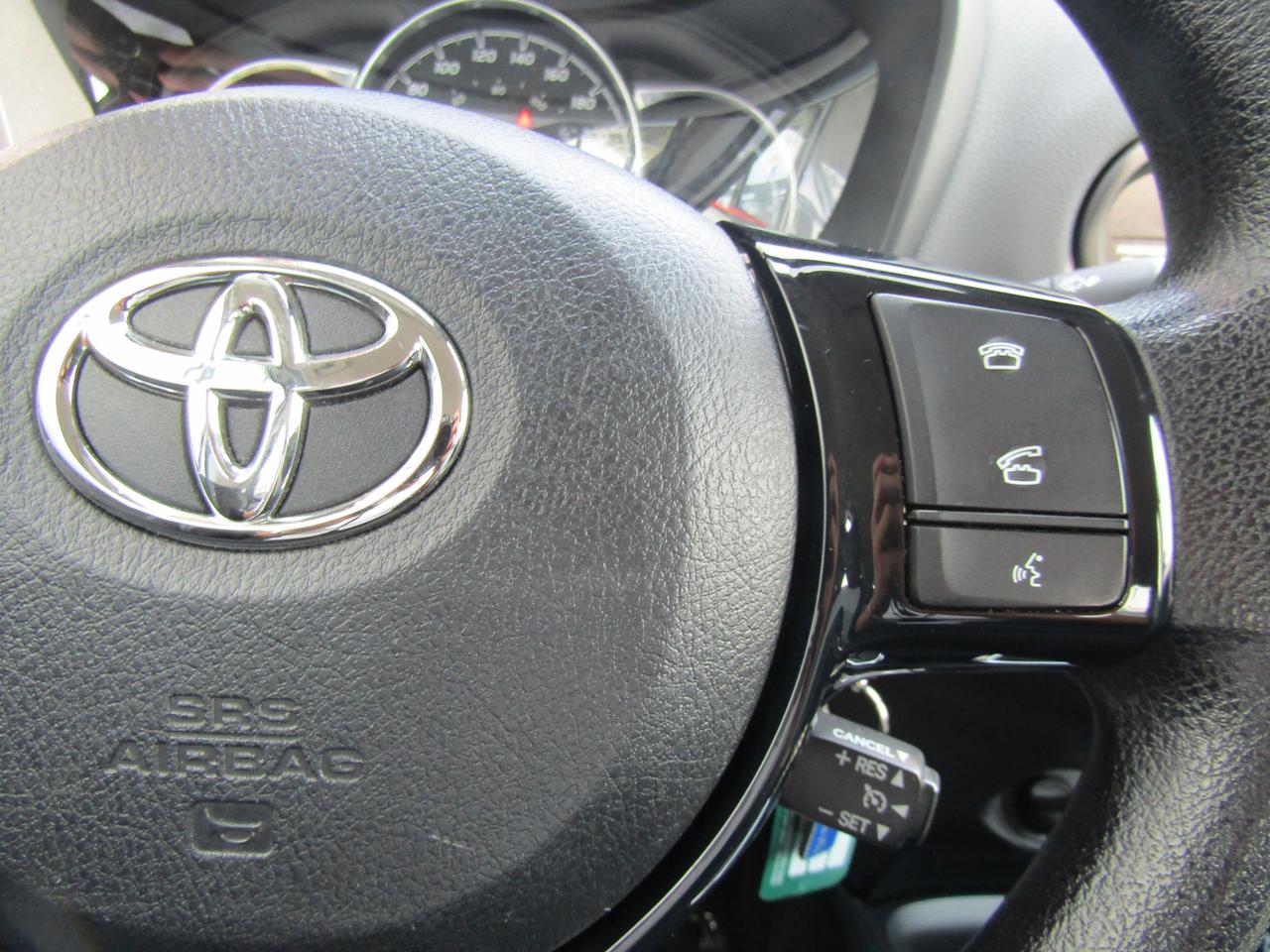 2019 Toyota Yaris LE, Camera, Collision Warring, Bluetooth, Lane Assist, *Certified* Photo