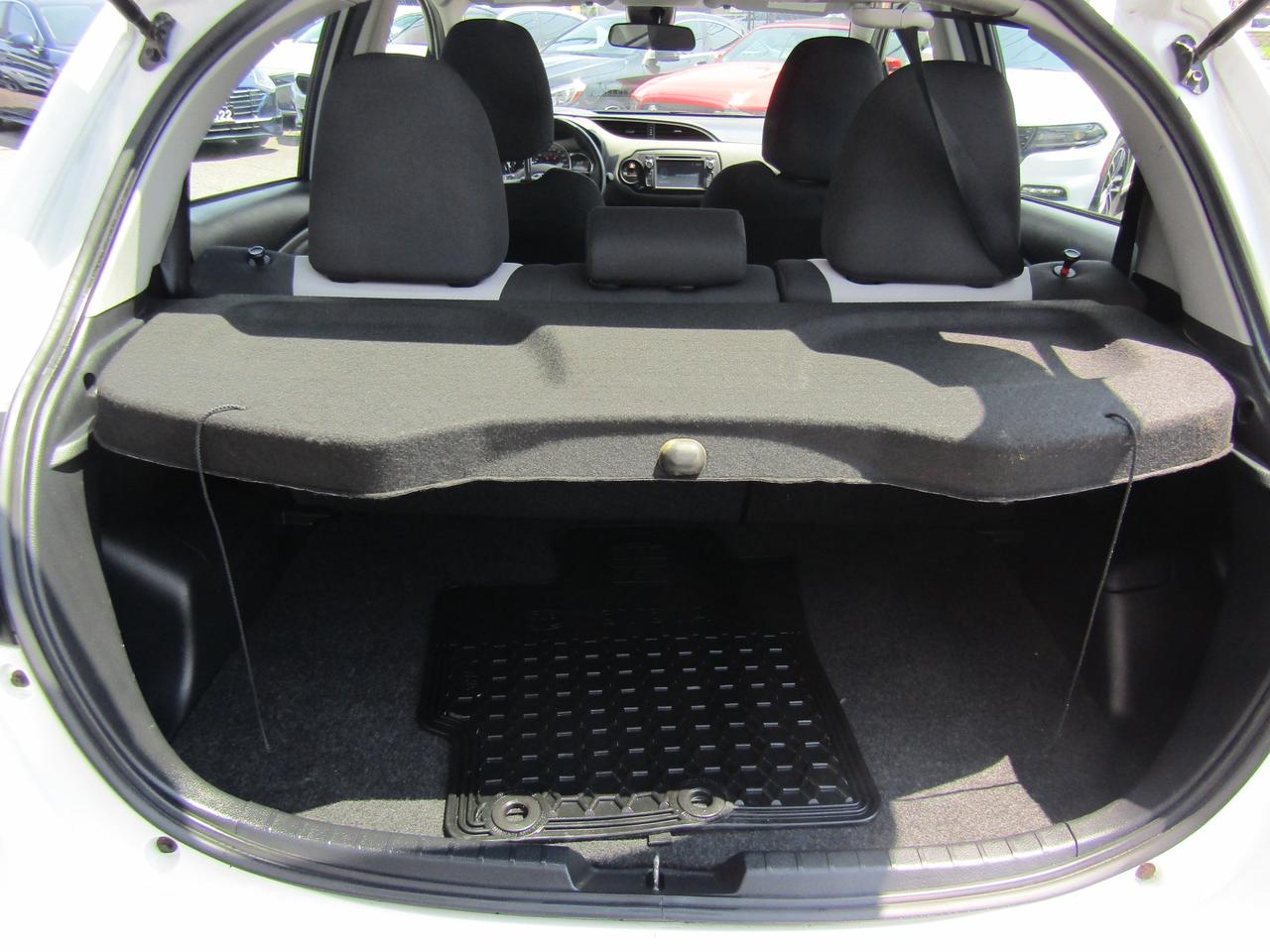 2019 Toyota Yaris LE, Camera, Collision Warring, Bluetooth, Lane Assist, *Certified* Photo