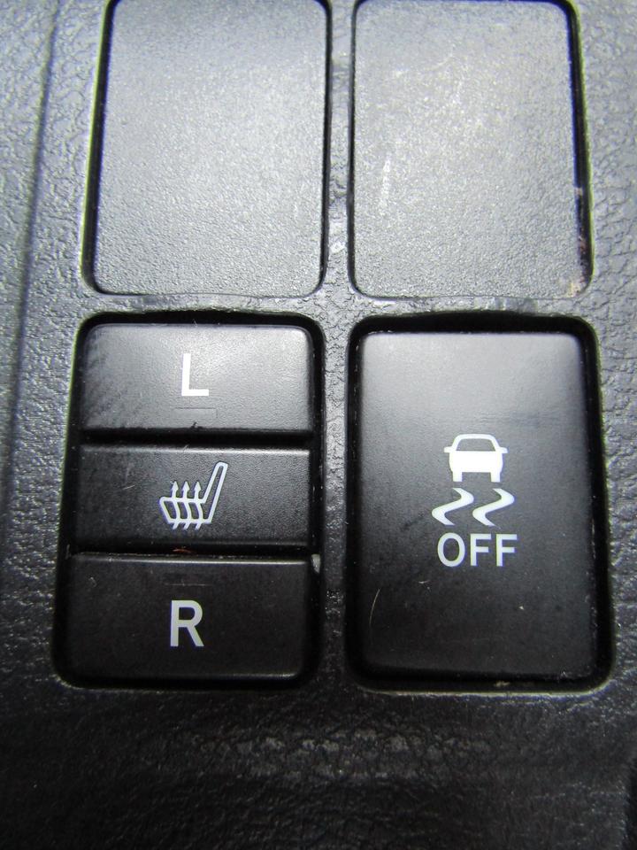 2019 Toyota Yaris LE, Camera, Collision Warring, Bluetooth, Lane Assist, *Certified* Photo