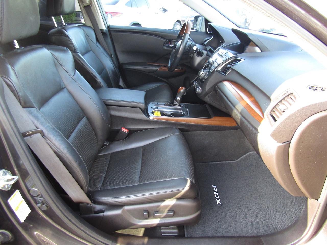 2014 Acura RDX Technology, AWD,  Nav, Sunroof, Camera *CERTIFIED* Photo