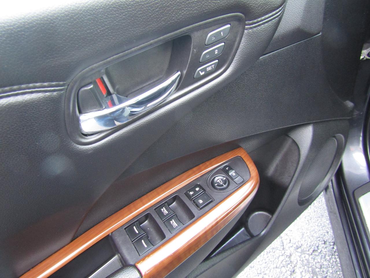 2014 Acura RDX Technology, AWD,  Nav, Sunroof, Camera *CERTIFIED* Photo