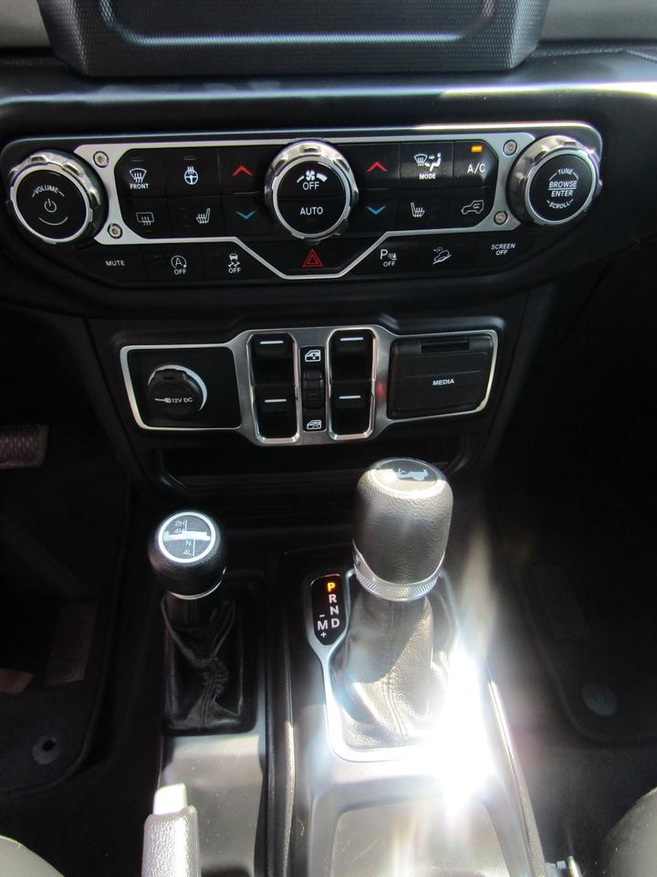 2021 Jeep Wrangler Unlimited Sport, 4x4, Navi, Camera, Leather, Bluetooth, Alloy, *Certified* Photo