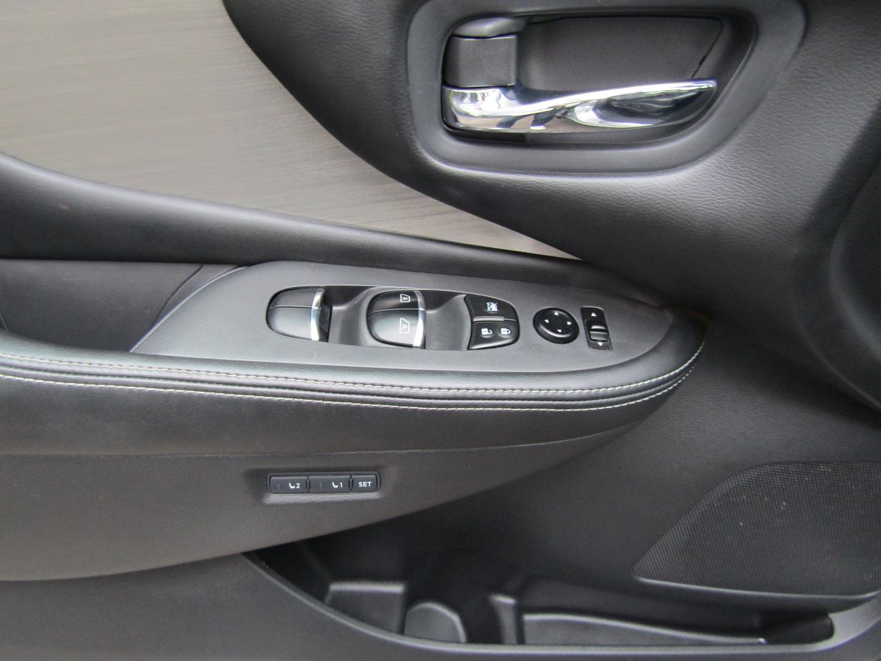 2015 Nissan Murano SL, AWD, Navi, Pano, Camera, Leather, *Certified* Photo