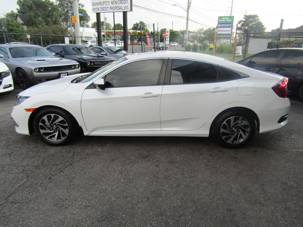 2020 Honda Civic EX, Sunroof, 2 Camera, ApplePlay, *Certified* Photo3