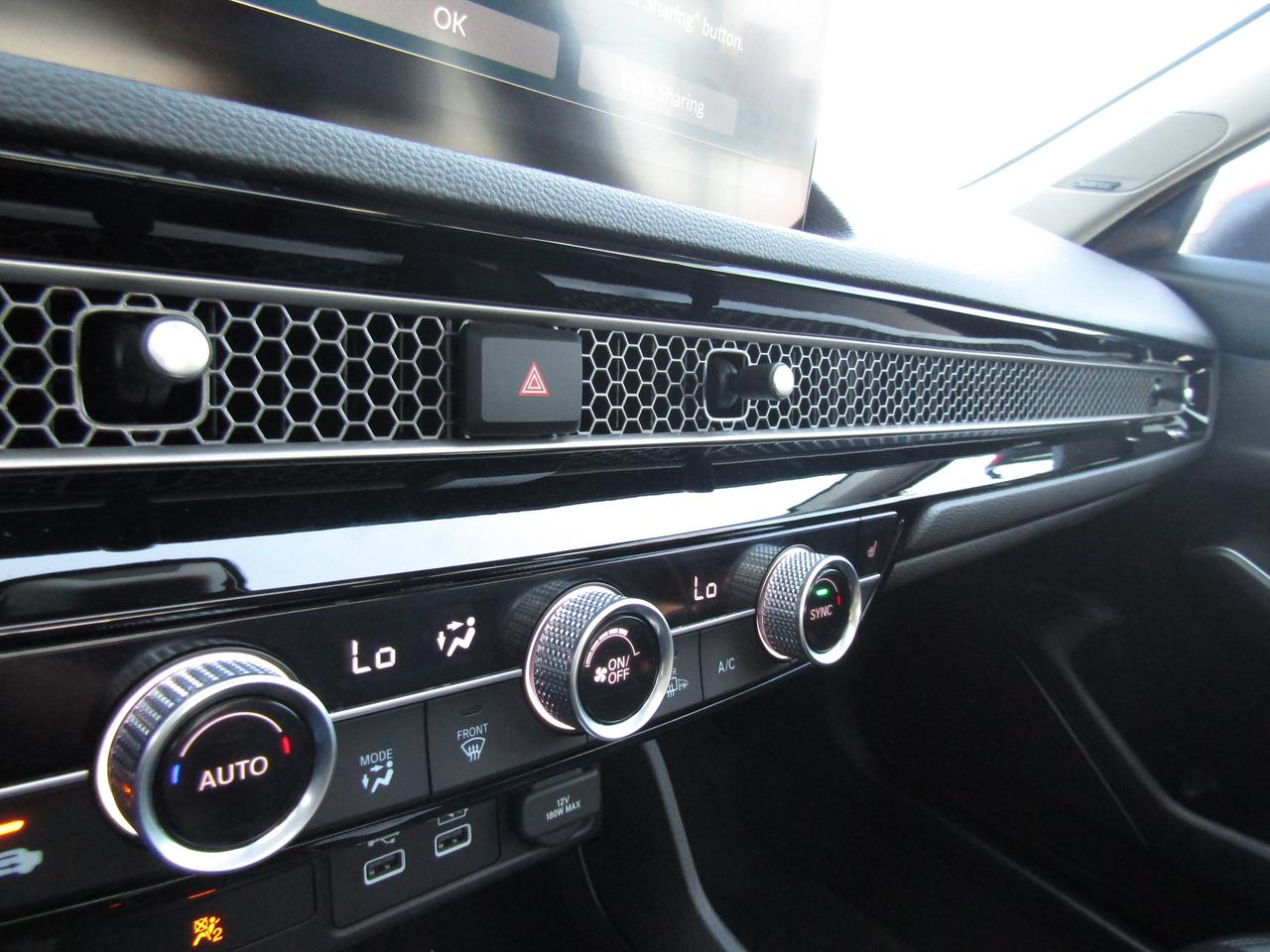 2022 Honda Civic Touring, Navi, Sunroof, Lane Assist, Camera, *Certified* Photo