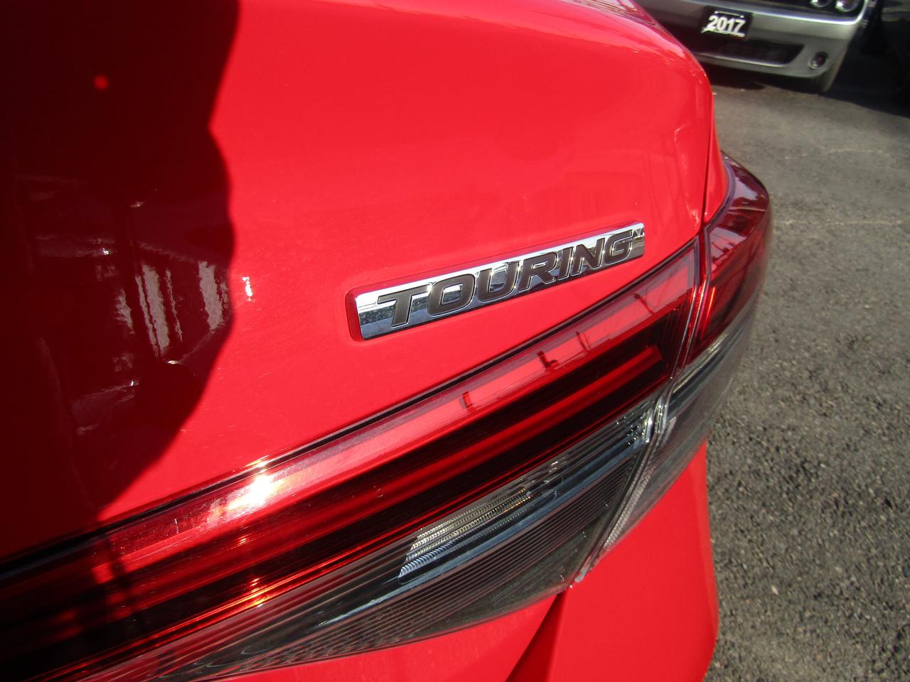 2022 Honda Civic Touring, Navi, Sunroof, Lane Assist, Camera, *Certified* Photo