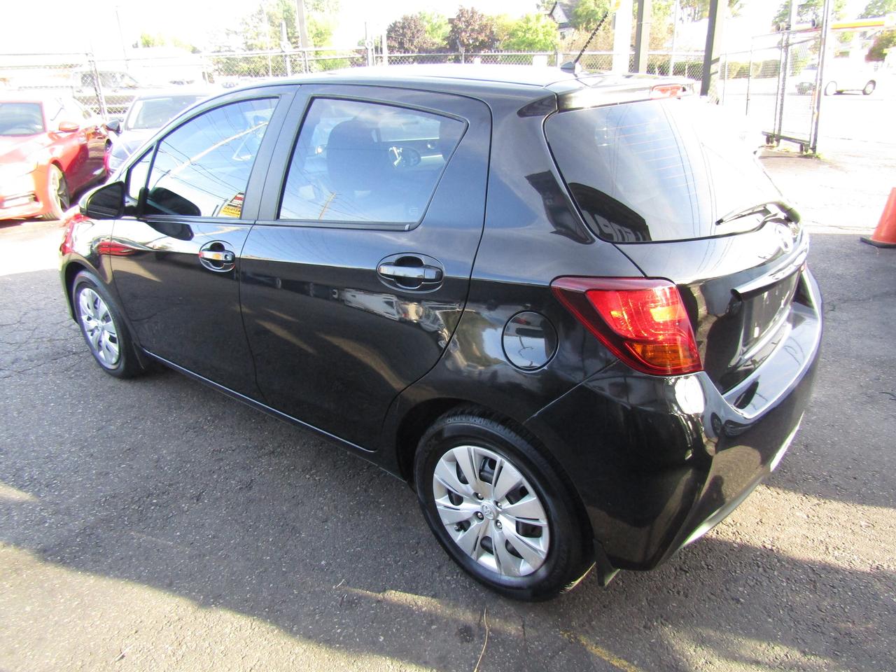 2015 Toyota Yaris LE, Cruise Ctrl, Automatic, Pwr Lock & Windows & Mirror, *Certified* Photo4
