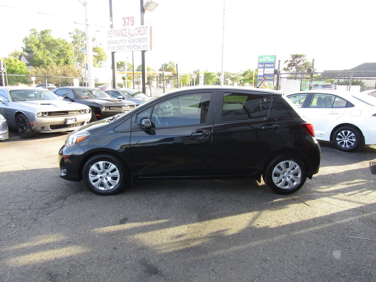 2015 Toyota Yaris LE, Cruise Ctrl, Automatic, Pwr Lock & Windows & Mirror, *Certified* Photo