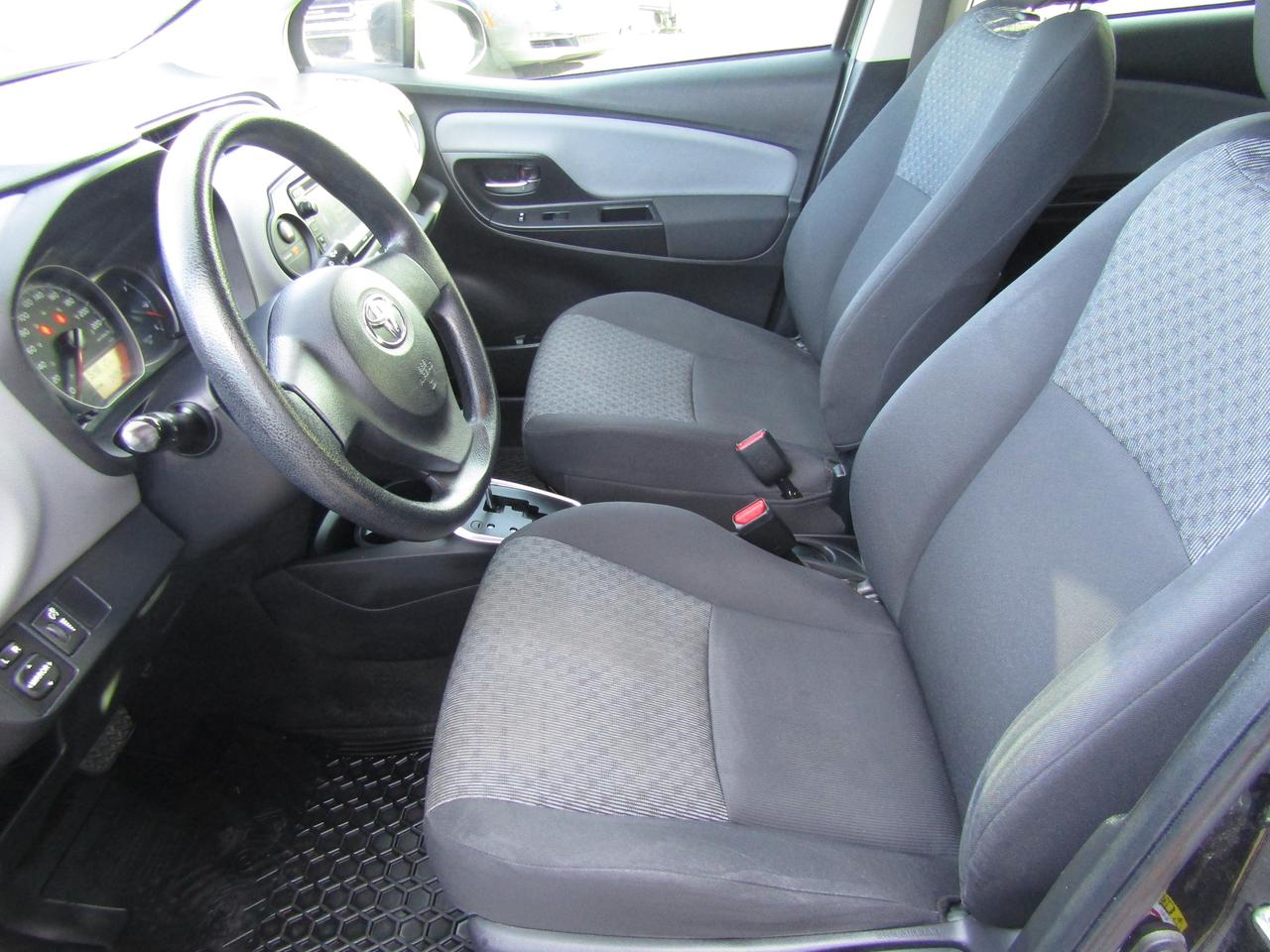 2015 Toyota Yaris LE, Cruise Ctrl, Automatic, Pwr Lock & Windows & Mirror, *Certified* Photo