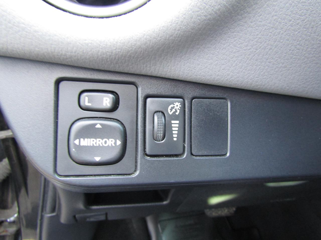 2015 Toyota Yaris LE, Cruise Ctrl, Automatic, Pwr Lock & Windows & Mirror, *Certified* Photo