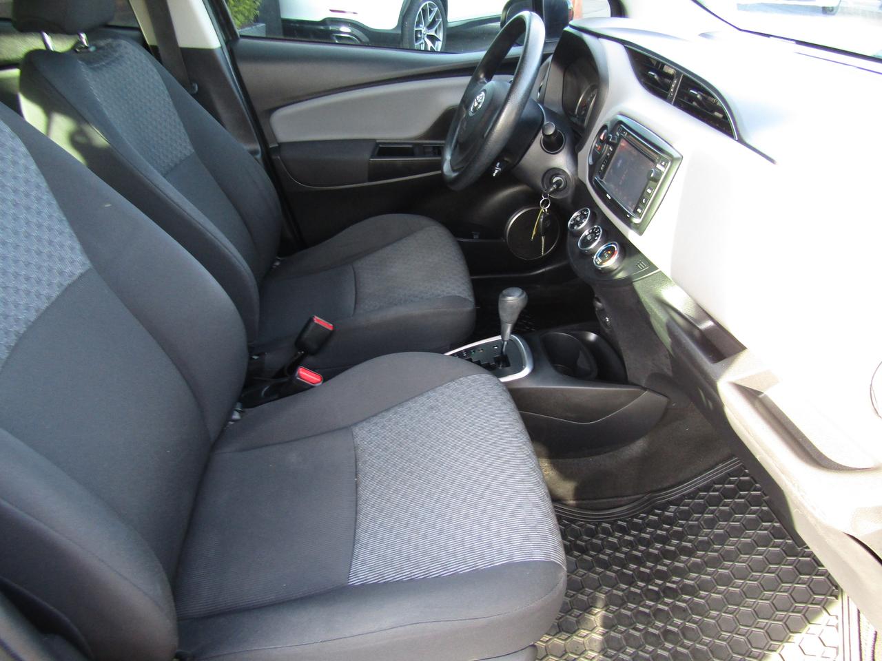 2015 Toyota Yaris LE, Cruise Ctrl, Automatic, Pwr Lock & Windows & Mirror, *Certified* Photo