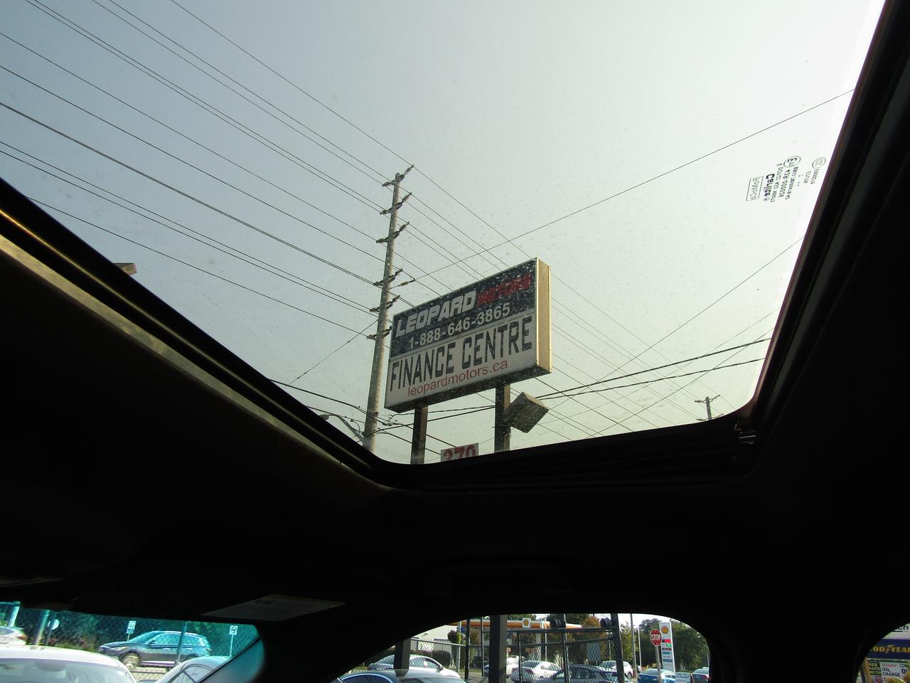 2018 Ford Explorer XLT, AWD, 7Pass, Navi, Pano, Leather, Camera, *Certified* Photo