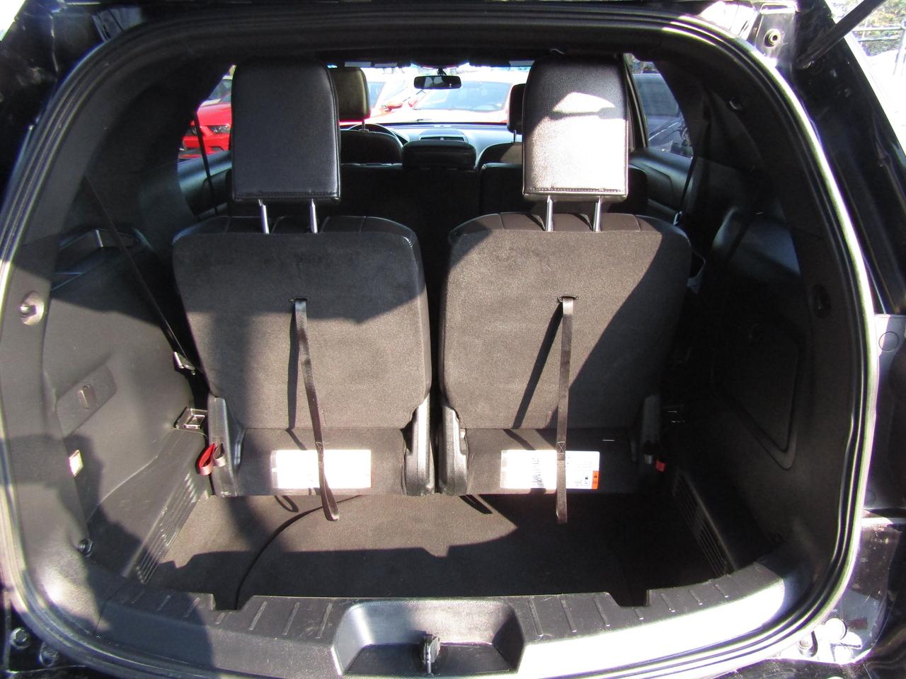 2018 Ford Explorer XLT, AWD, 7Pass, Navi, Pano, Leather, Camera, *Certified* Photo