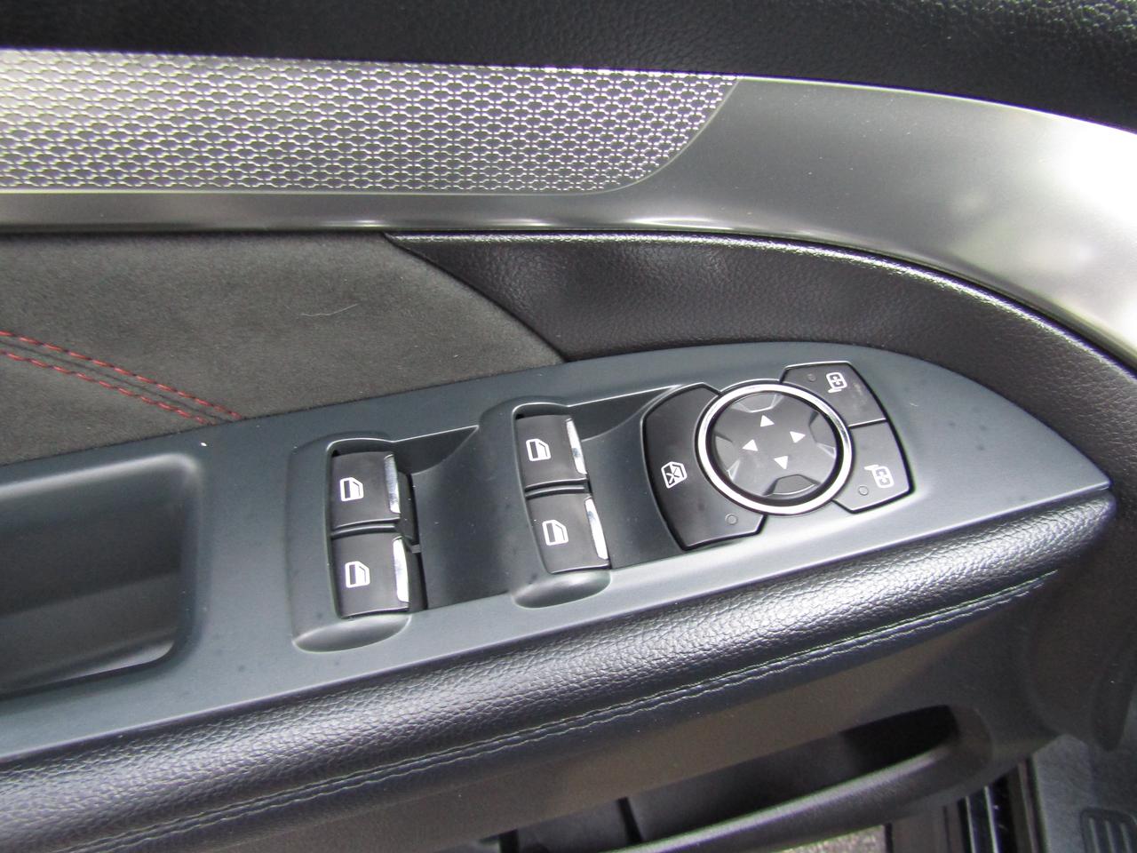 2018 Ford Explorer XLT, AWD, 7Pass, Navi, Pano, Leather, Camera, *Certified* Photo