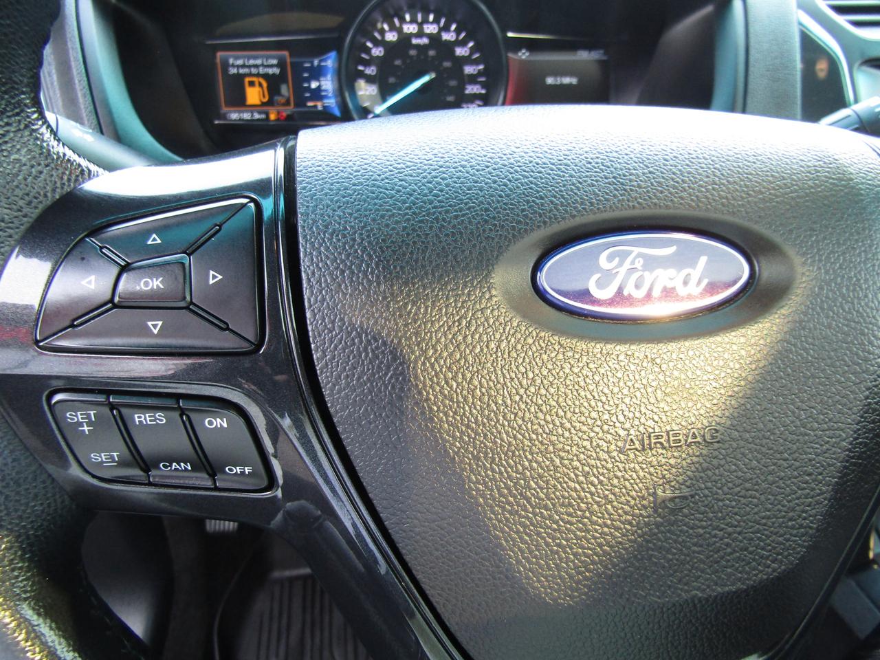 2018 Ford Explorer XLT, AWD, 7Pass, Navi, Pano, Leather, Camera, *Certified* Photo